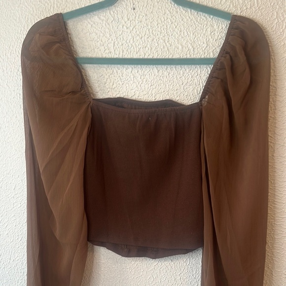 Promesa Brown Ruched Long Sleeve Crop Blouse - Picture 3 of 11